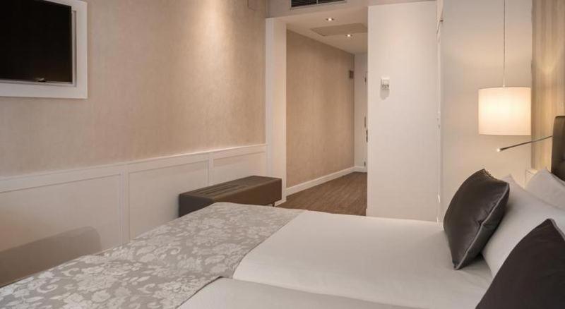 Catalonia Puerta Del Sol Hotel Madrid Kamer foto